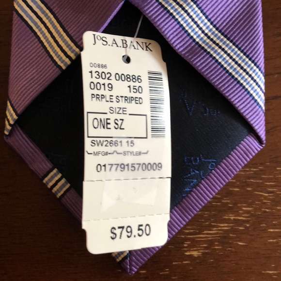 NWT Jos A BANK MEN’s TIE - Picture 4 of 4